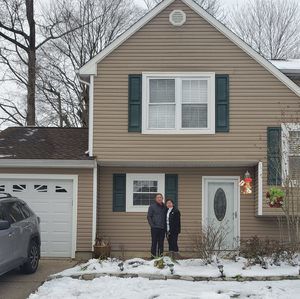 Meet your Posher, Joy